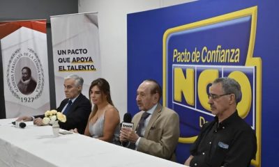 Nicolás González Oddone, Beatriz Bosio, José Antonio Moreno Ruffinelli y Guido Rodríguez Alcalá, en la presentación de la nueva edición. Cortesía