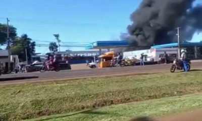 Incendio en estación de servicios. Foto: Captura