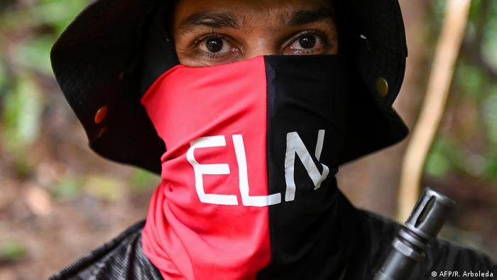 Miembro de la guerrilla del ELN en Chocó, Colombia el 25 de mayo de 2019. Foto: DW