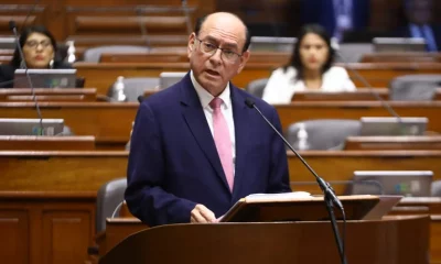 En la sesión de interpelación del canciller César Landa pocos congresistas estuvieron presentes en el hemiciclo. Foto: Infobae