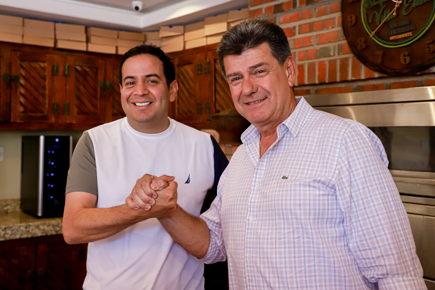 Ricardo Estigarribia junto a Efrain Alegre. Foto: Gentileza