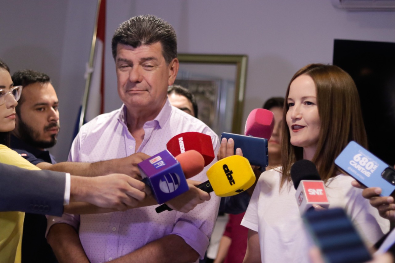 Efraín Alegre y Soledad Núñez. Foto: Gentileza