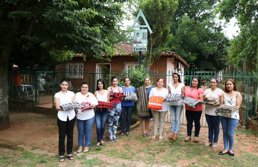 Instituto Paraguayo de Artesanía. Cortesía