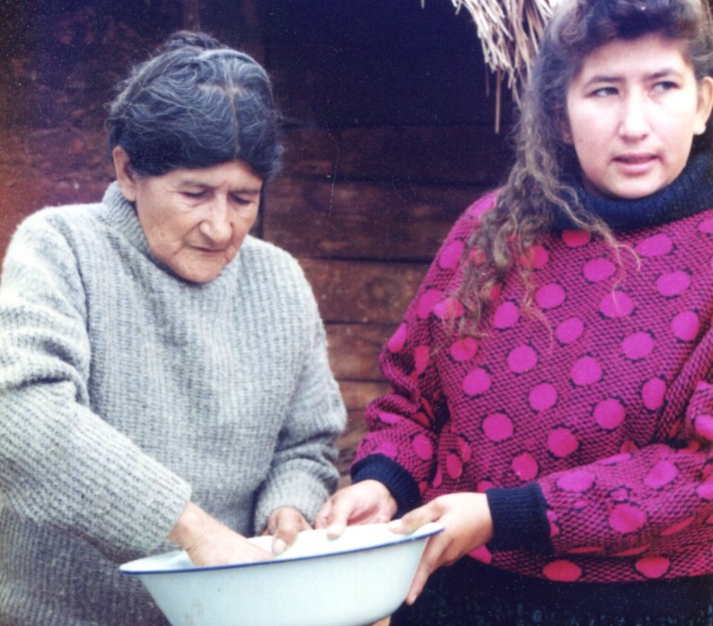 Juana Marta Rodas y Julia Isídrez. Cortesía CAV/Museo del Barro