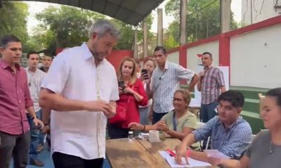 Mario Abdo, votó a las 07:00 en punto. Foto: Captura de video.