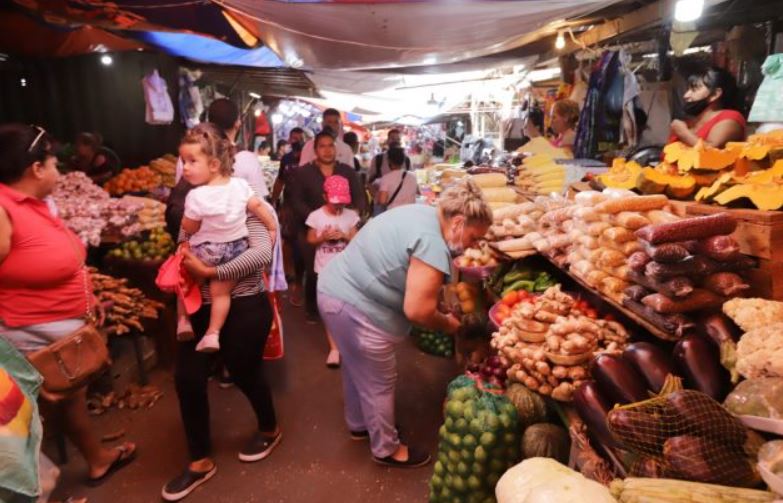 En las fiestas de fin de año, el Mercado 4 es uno de los puntos clave para compras. Foto: IP