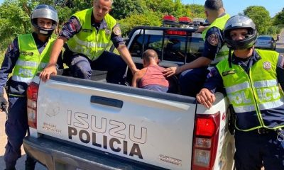 Los agentes detuvieron a uno de los asaltantes. Foto: Policía Nacional