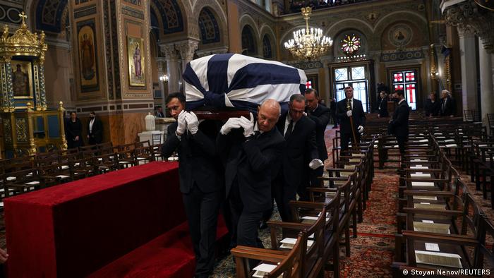 Funeral de Constantino II. Foto: DW