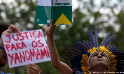 "Justicia para los yanomami", pide el líder Nando Potiguara. Foto: DW.