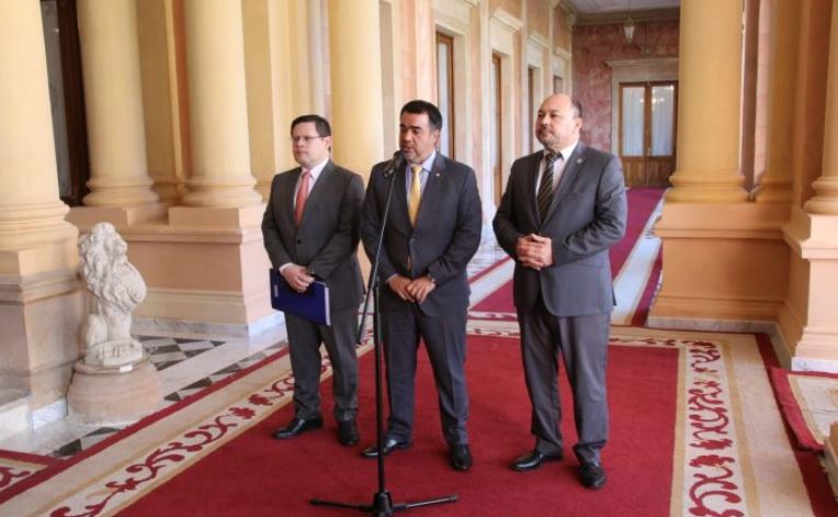 Las autoridades durante la conferencia de prensa en Palacio de Gobierno. Foto Presidencia