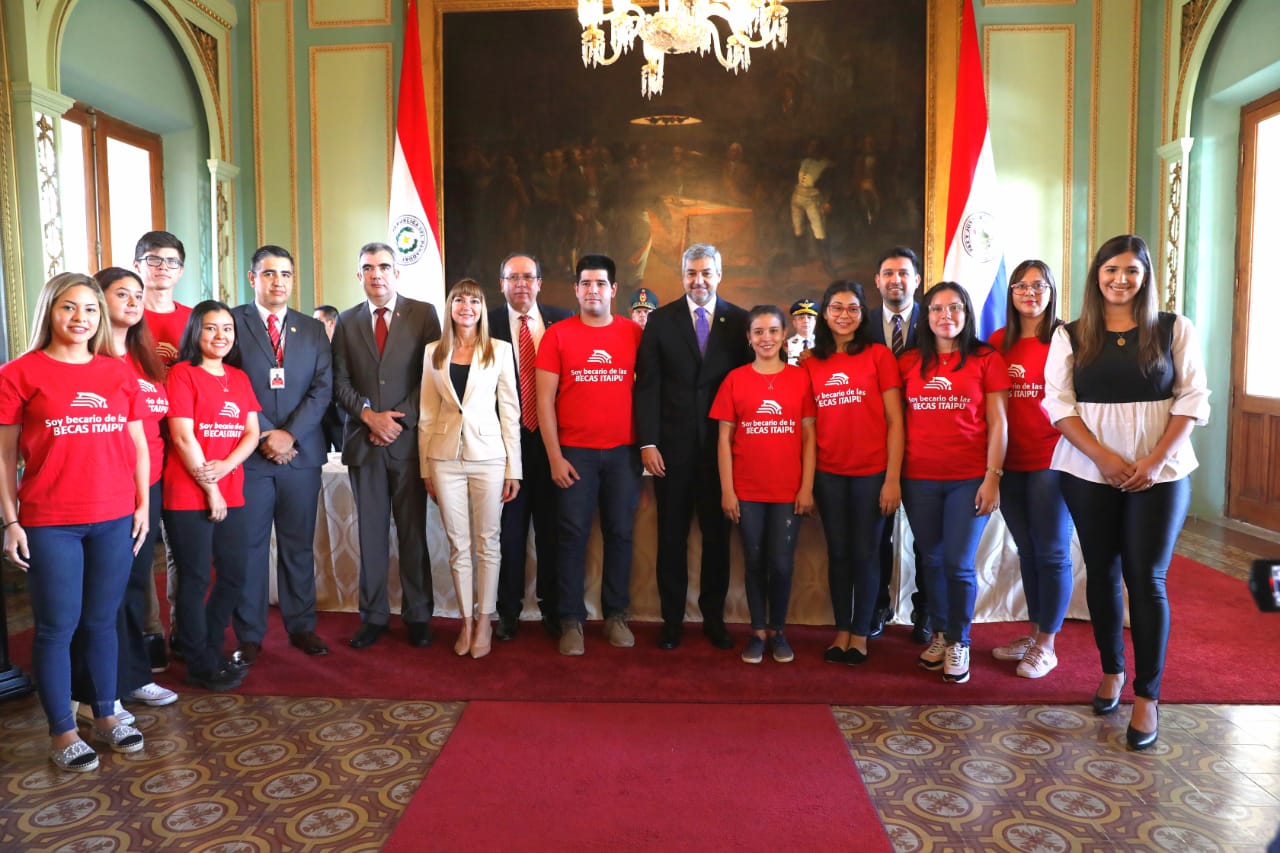 El lanzamiento se realizó en la sede del Palacio de Gobierno. Foto: Itaipu.