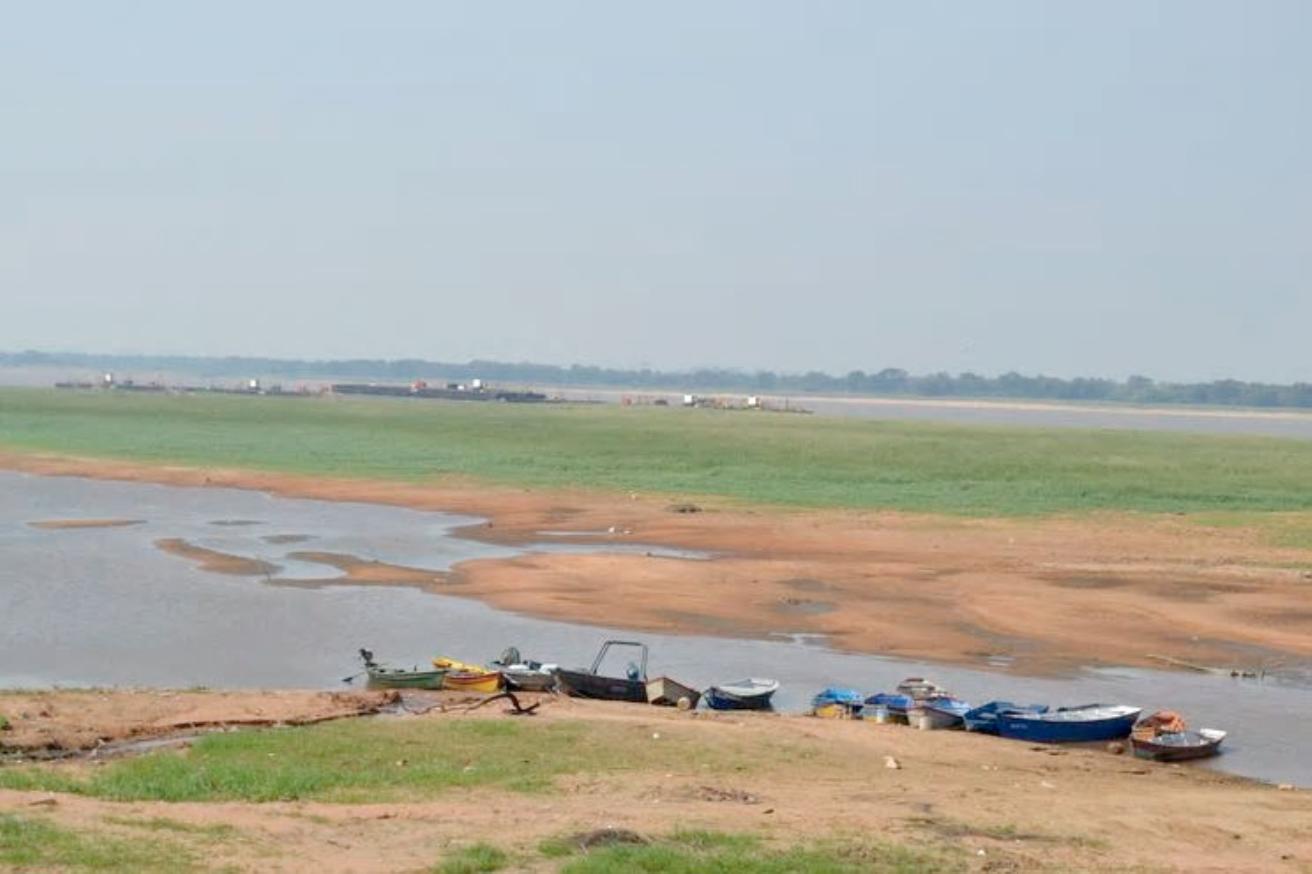 Bajante crítica en el río Paraguay. Foto: Archivo.