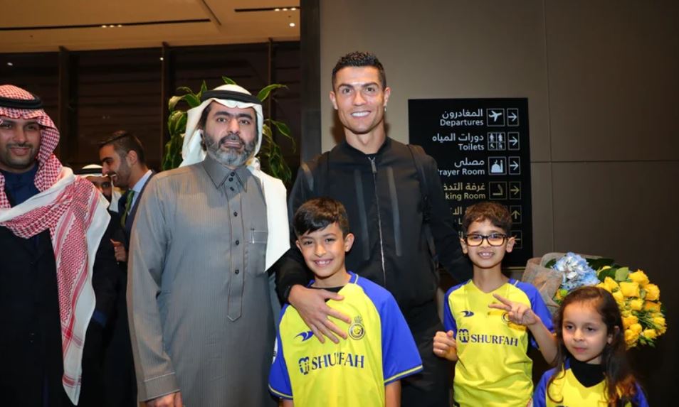 Cristiano Ronaldo arribó a Arabia Saudita en las últimas horas para iniciar su nueva vida Foto: Twitter