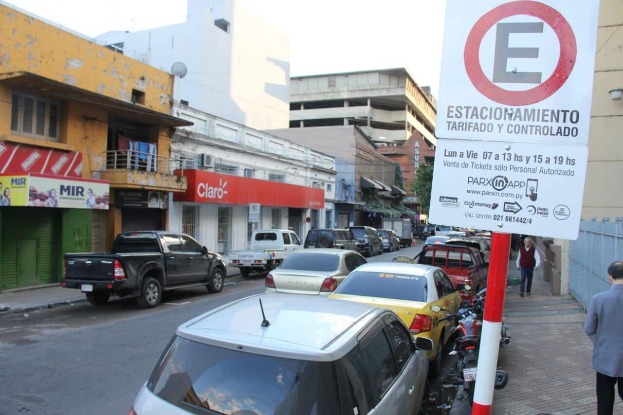 Estacionamiento tarifado en Asunción. Foto: Ñanduti