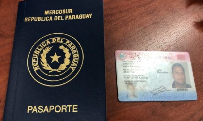 Pasaporte y cédula paraguaya. Foto: Gentileza