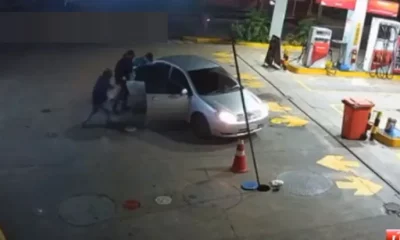 Los delincuentes que protagonizaron el asalto. Captura video NPY