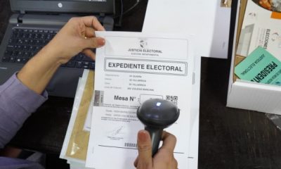Auditoría a maletines electorales. Foto: Gentileza.
