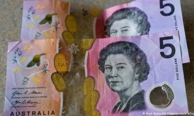 El rostro de la reina Isabel II desaparecerá de los billetes de Australia. En su lugar, se honrará a la "cultura indígena". Foto: DW