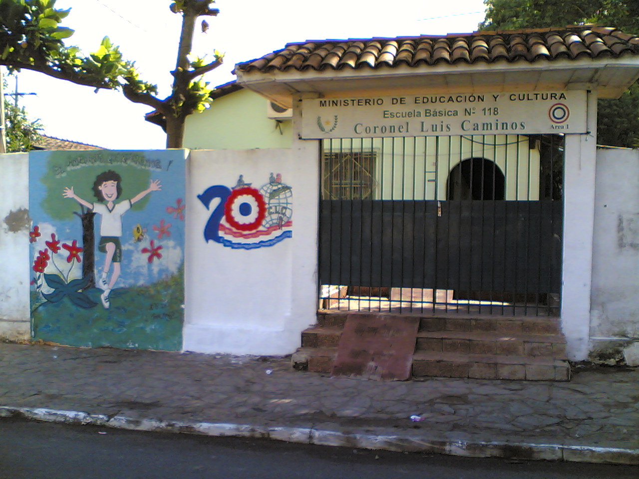 Colegio y escuela Luis Caminos de San Lorenzo. Foto: Gentileza