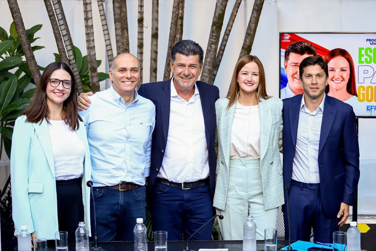 Conferencia de prensa de la dupla presidencial de la Concertación Nacional. Foto: Twitter