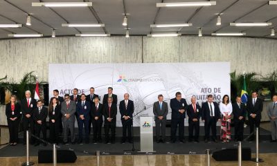 Varias autoridades se hicieron presente en el acto. (Foto Itaipu)