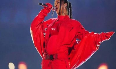 Rihanna en el medio tiempo de la Super Bowl. Foto: AP