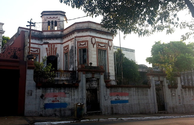 La casa sobre Herrera casi Tacuary que perteneció a Serafina Dávalos © Andrés Colmán G. (Al otro lado del silencio)