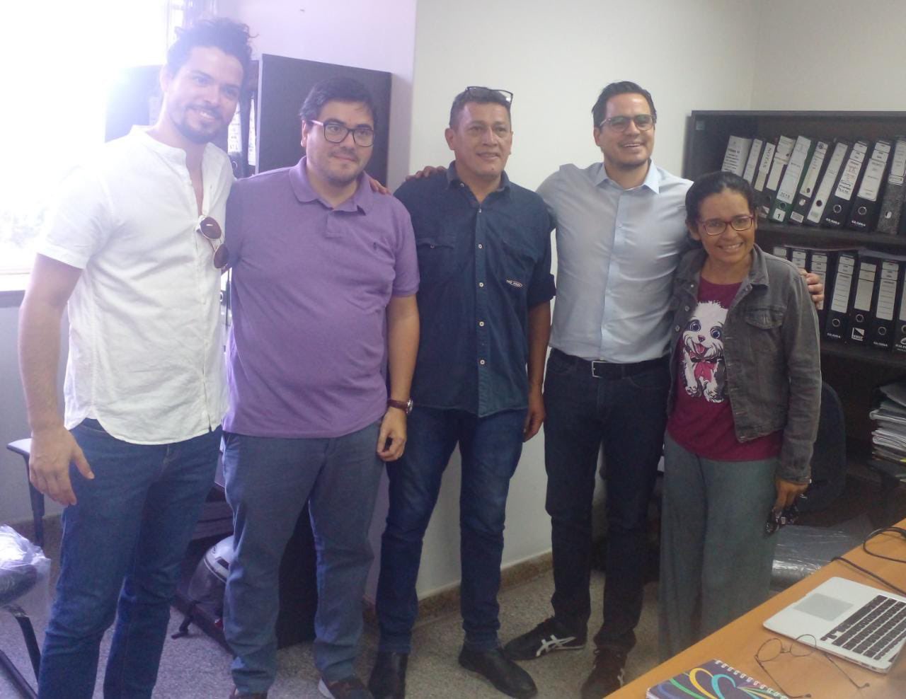 Representantes de los deliverys tuvieron una reunión con autoridades de la Municipalidad de Asunción. (Foto: Twitter Federico Ferreira)