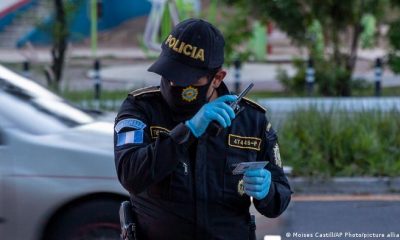 Imagen referencial de un agente de policía de Guatemala. Foto: DW