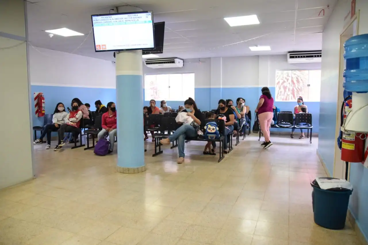 Pacientes esperando a ser atendidos. Foto: Archivo-encarnacion.gov.py