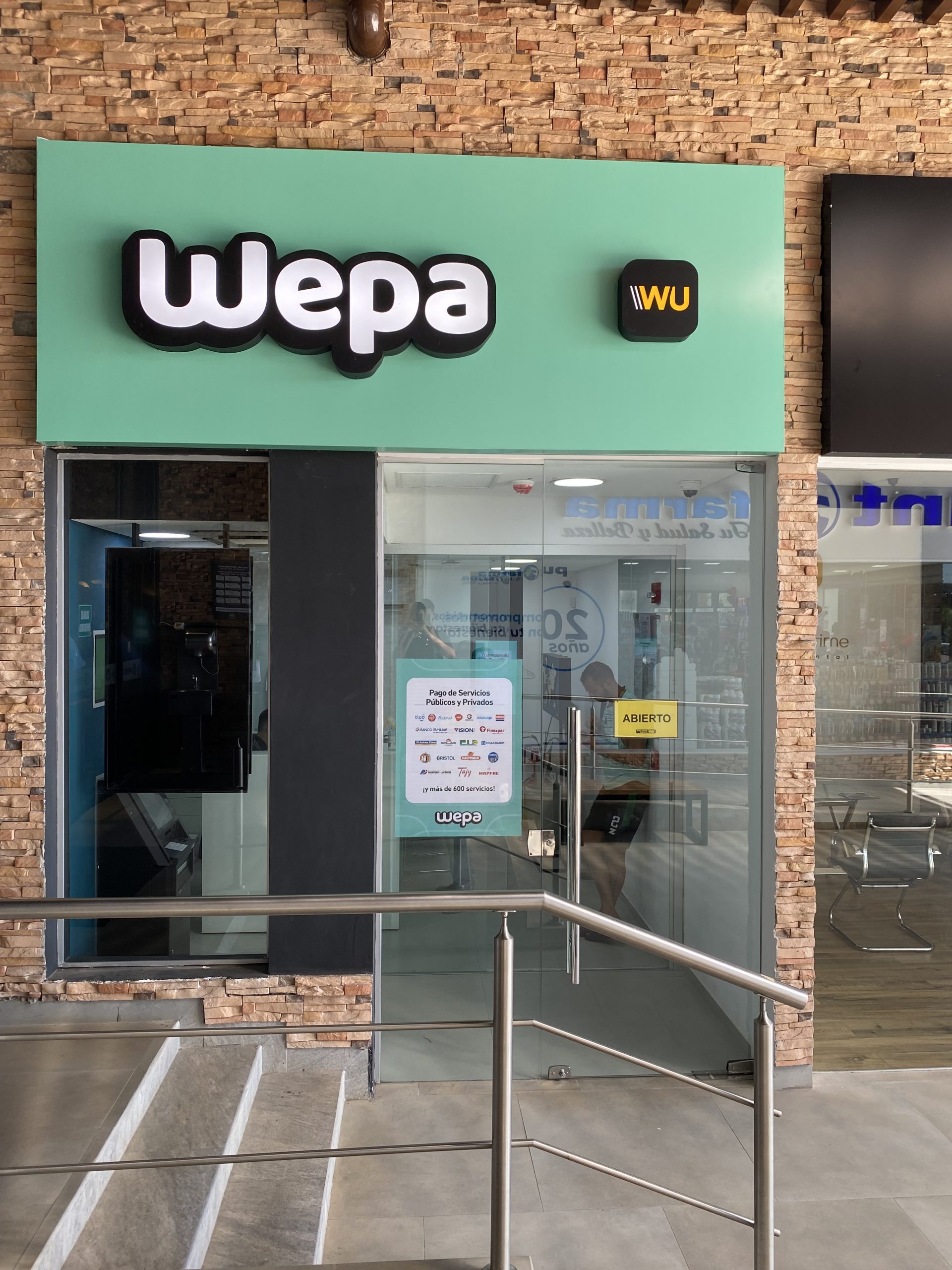 Wepa, plaza Madero. Foto: Gentileza