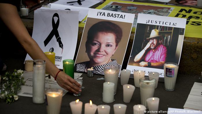 Homenaje a los periodistas Miroslava Breach y Javier Valdez, asesinados en México. Foto: DW