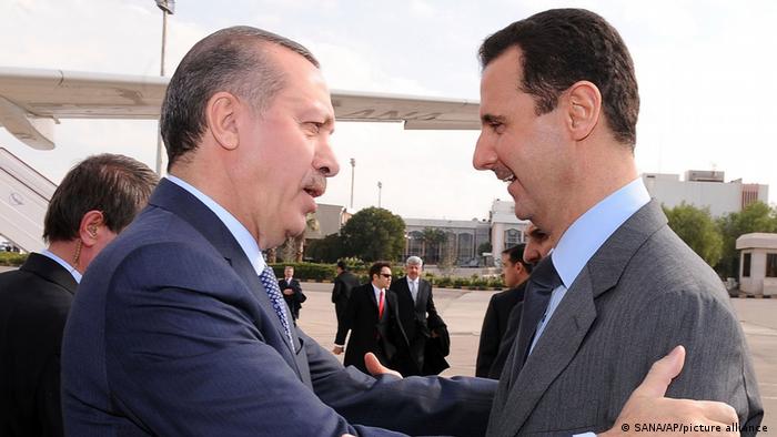 Erdogan (izquierda en la imagen) y Al Assad llegaron al poder en los años 2000, pero el inicio del conflicto en Siria en 2011 los alejó. Foto: DW