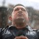 Hugo Chávez pronuncia un discurso bajo la tormenta en la avenida Bolívar el 04 de octubre de 2012. Foto: Reuters