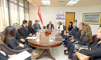 Reunión de autoridades de la Contraloría con Diputados. Foto: Gentileza.