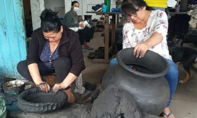 Mujeres ceramistas y la práctica del "ñai’ũpo". Cortesía