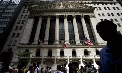 Wall Street frente a la Bolsa de Valores de Nueva York. Foto: Los Ángeles Times