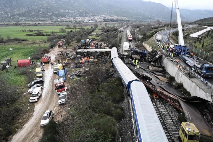 Choque de trenes en Grecia. Foto: Clarín