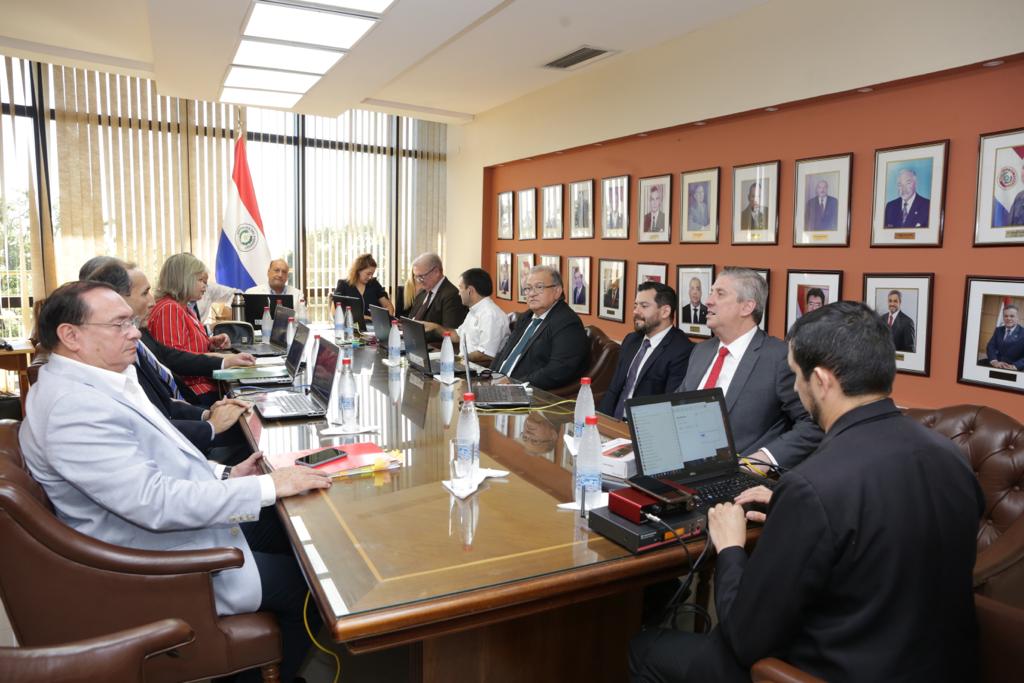 Los legisladores presentes fueron actualizados sobre las labores que el TSJE y el Ministerio Público. Foto: Gentileza