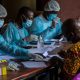 Sanitarios en Guinea durante la campaña contra el ébola. Foto: DW.