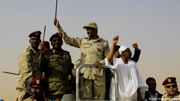 Mohamed Hamdan Dagalo, líder de las FAR, en 2019. Foto: DW