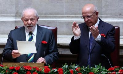 Lula da Silva (izq.) visita el Parlamento de Portugal. Foto: DW