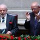 Lula da Silva (izq.) visita el Parlamento de Portugal. Foto: DW