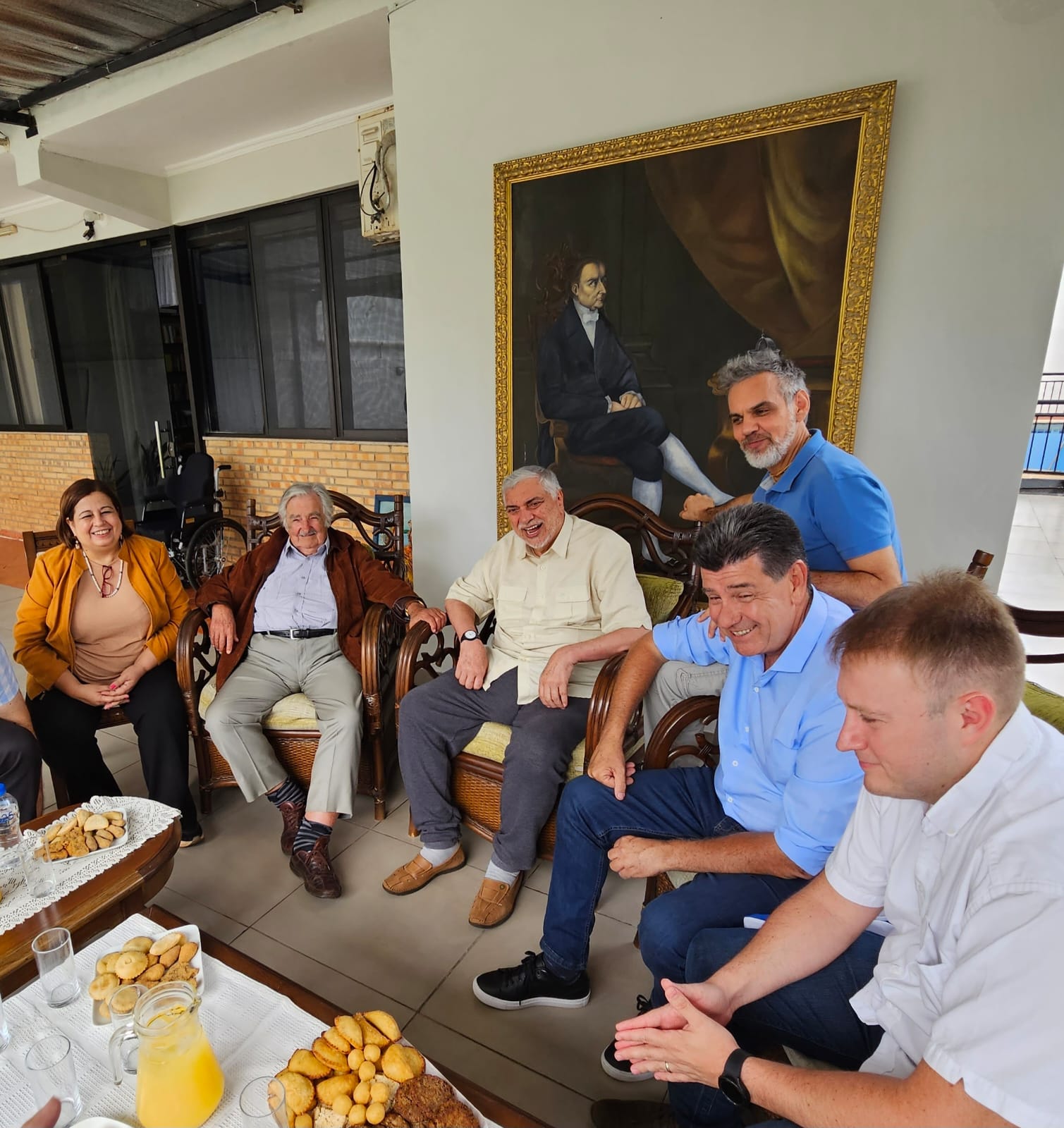 Esperanza Martínez, José "Pepe" Mujica, Fernando Lugo, Leo Rubín, Efraín Alegre, y Luis Paciello. Foto:Twitter