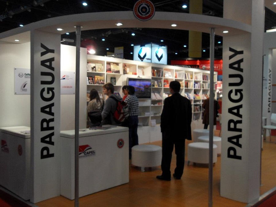 Stand de Paraguay en la Feria del Libro Buenos Aires 2023. Cortesía