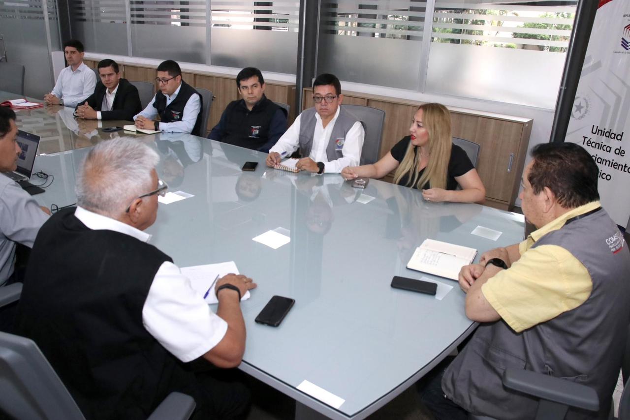 Reunión entre autoridades de la Fiscaía y Justicia Electoral. Foto: Gentileza.