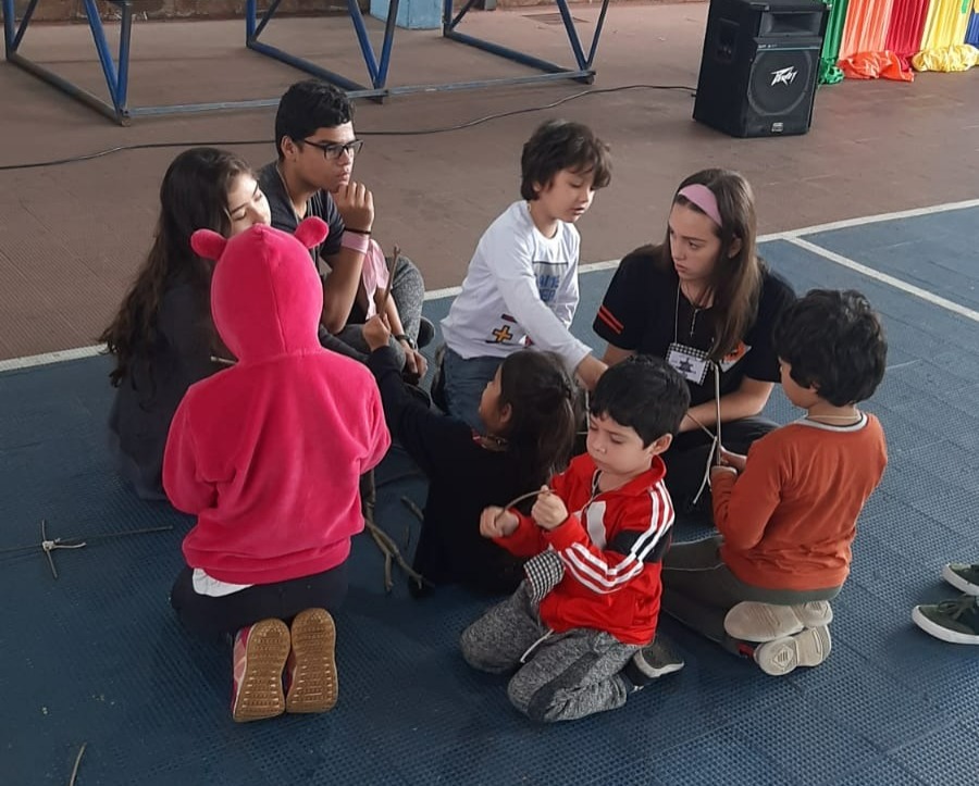 Niños y jóvenes compartieron la "Pascua Sagrado Corazón". Foto: Salesianito.