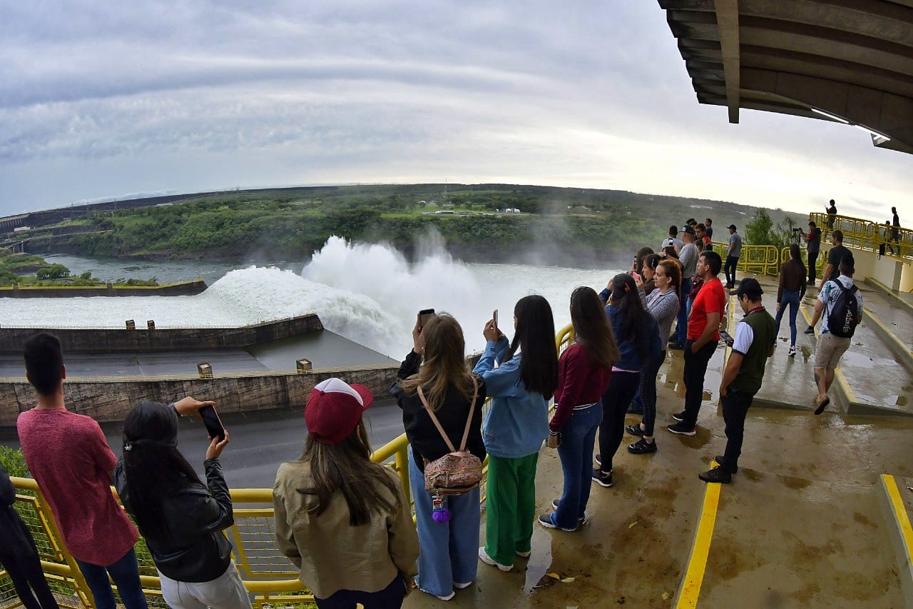 Represa de Itaipú. Imagen referencial