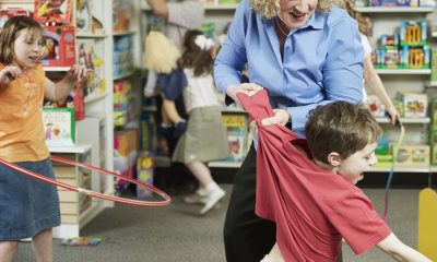 Los padres tóxicos de hoy están criando a una generación de "niños tiranos". Foto: BBC Mundo.