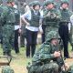 Reservistas en una sesión de entrenamiento de la que forma parta la presidenta de Taiwán Tsai Ing-wen en el centro de camisa celeste. Foto: Clarín.